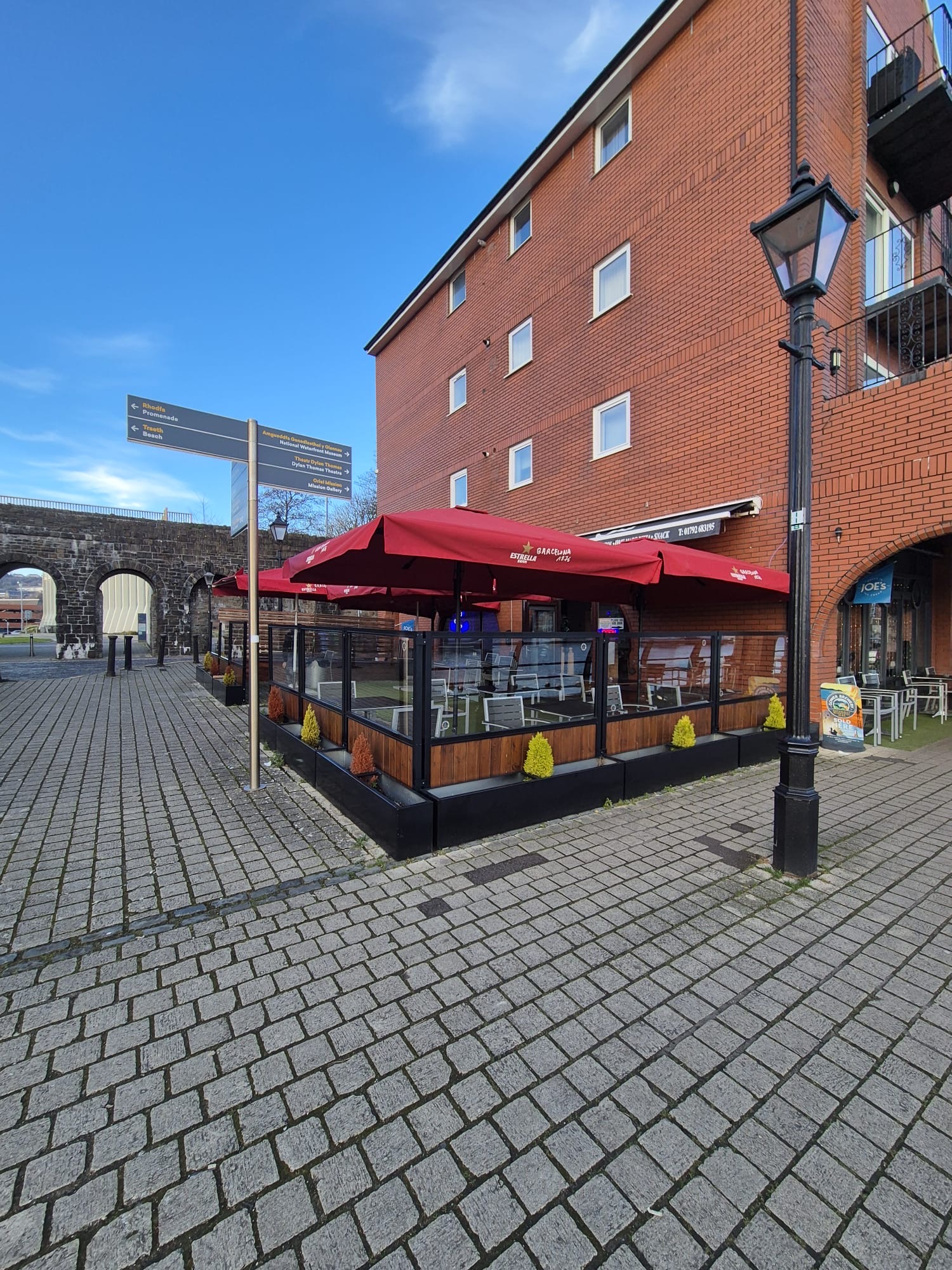 The Anchor Swansea Marina - outdoor terrace and cobbled waterfront